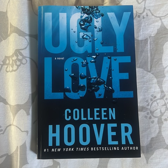 Colleen Hoover books (3) - Picture 4 of 4